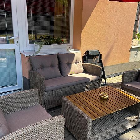 3 Bedroom Apartment In The Part Of The City Banska Bystrica Exterior photo